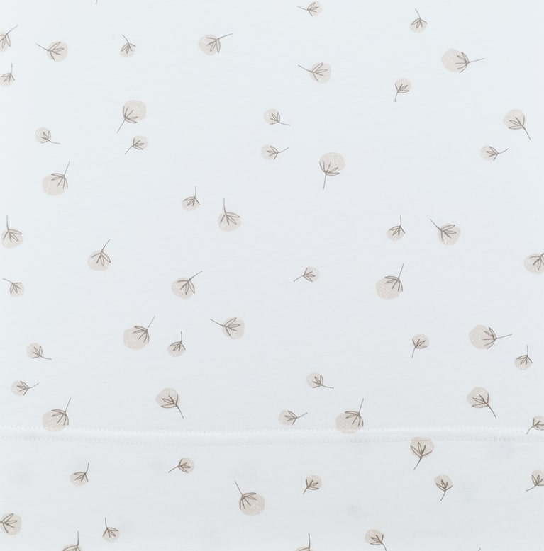 Sábana minicuna Sonpetit estampado Conjunto sábanas de punto algodón orgánico-con hilo certificado por Gots. Tejido de máxima calidad de tacto suave y agradable, recomendado para pieles delicadas. Incluye bajera ajustable, encimera y funda almohada