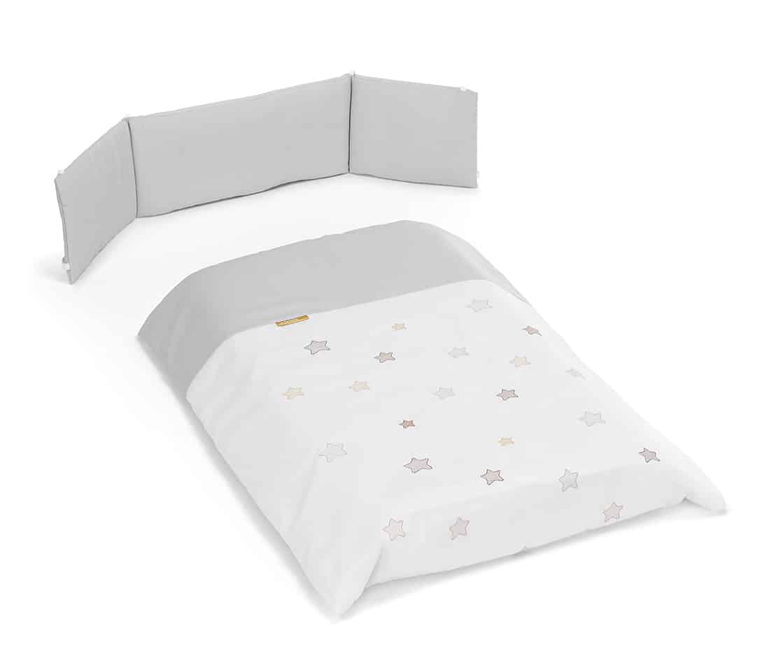 Colcha+protector minicuna Doco 90x50 Cotifant Colcha y protector para minicuna Doco Sleeping de Cotinfant.