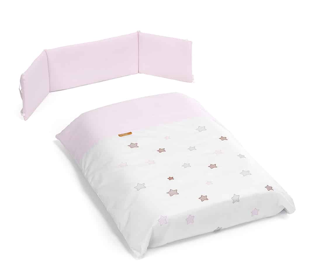 Colcha+protector minicuna Doco 90x50 Cotifant Colcha y protector para minicuna Doco Sleeping de Cotinfant.